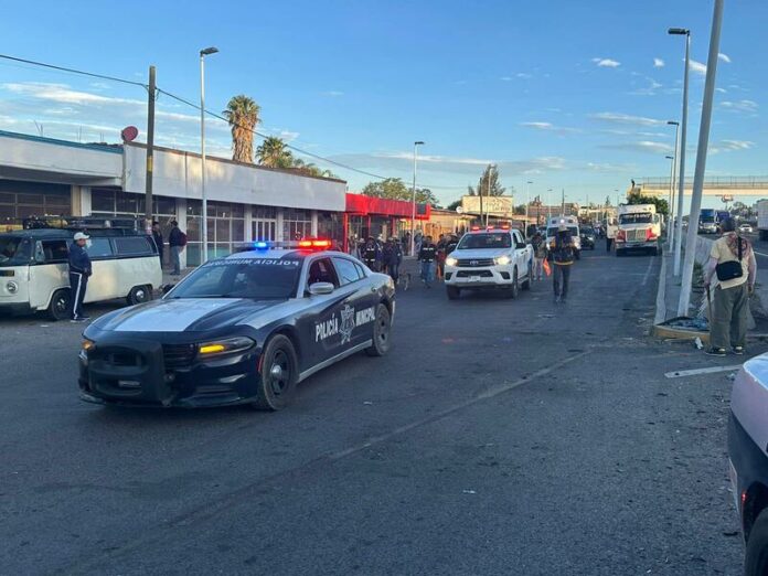 Al ser detenidos las personas ofrecieron un soborno a los policías municipales quienes lo rechazaron
