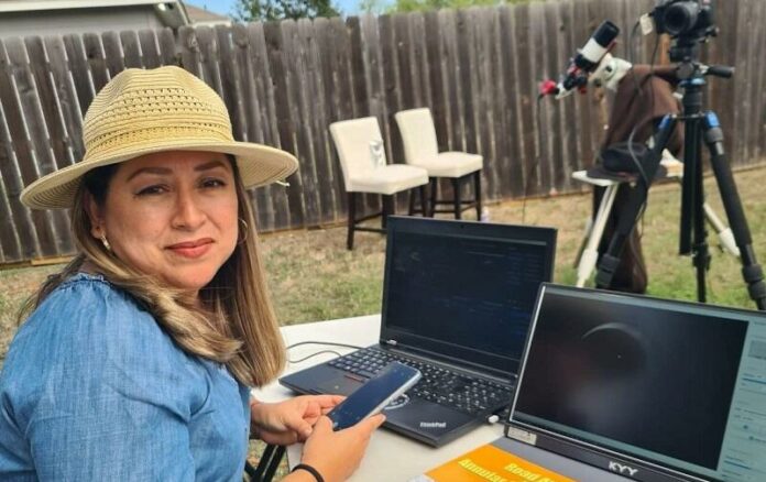 Capacitan a docentes para observación segura del eclipse solar