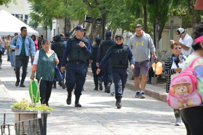 Inicia operativo en panteones por festividades de Día de Muertos