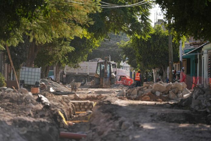 Felifer Macías supervisa obras de rehabilitación en Reforma Agraria y reafirma compromiso con la ciudadanía