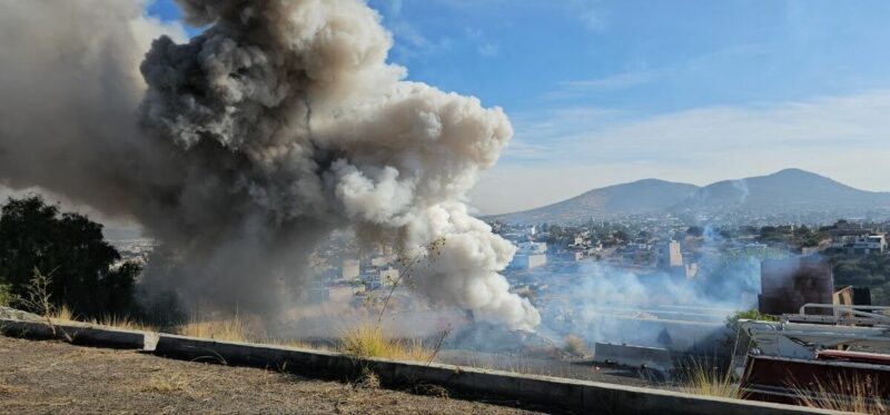 CEPCQ supervisa destrucción de pirotecnia asegurada en Querétaro