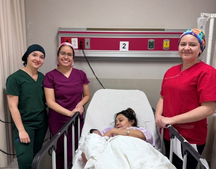 Nace el primer niño queretano del 2025 a las 00:01 en Jalpan, Querétaro