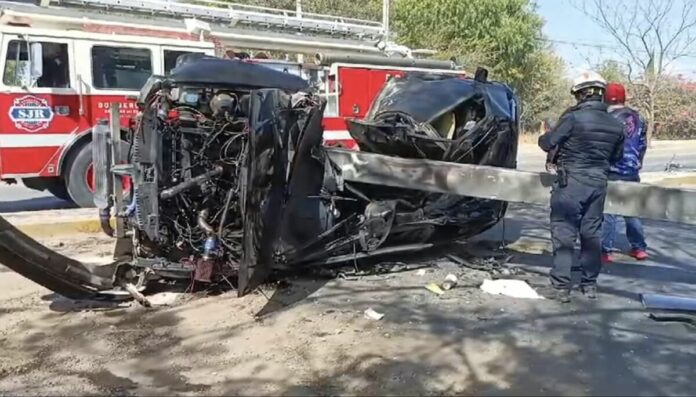 Conductor resulta gravemente herido en competencia de arrancones en San Juan del Río