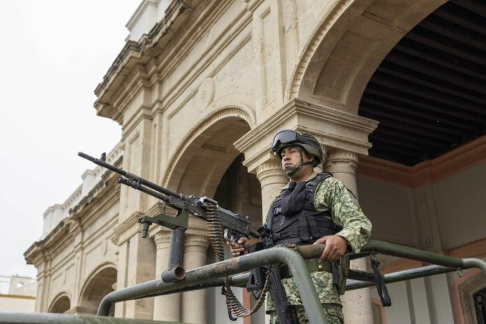 Gobernador Kuri reconoce al Ejército Mexicano por su labor en la defensa de Querétaro