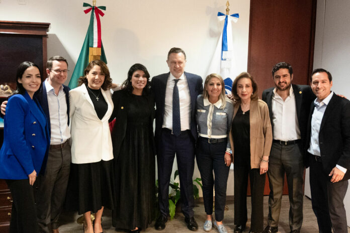 Mauricio Kuri impulsa en el Senado iniciativa para proteger a menores en el mundo digital