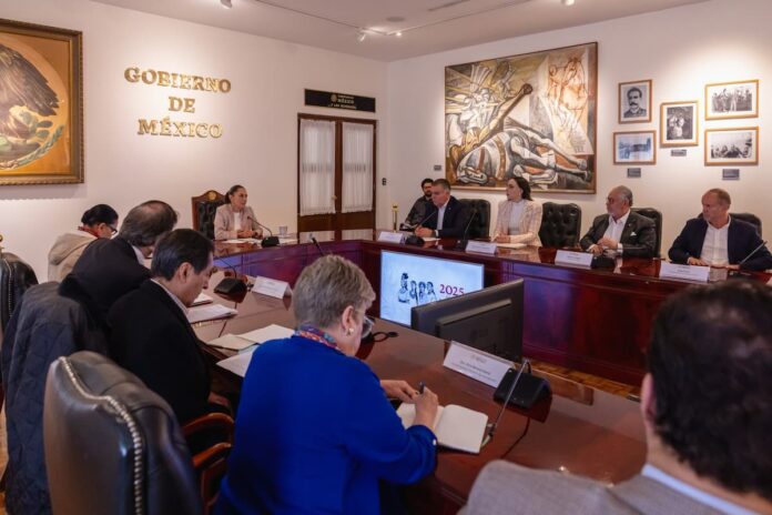 Sheinbaum propone mesa de trabajo con EUA ante aranceles y reclama soberanía en seguridad