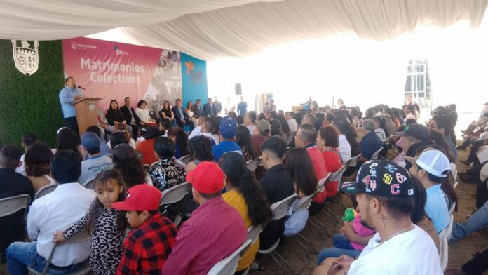 Más de 300 parejas asisten a la ceremonia de Matrimonios Colectivos en SJR
