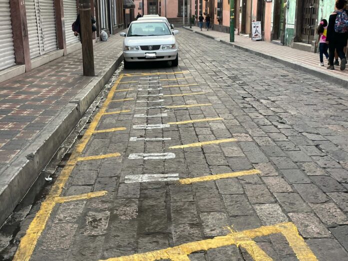 Implementarán señalética especial para motociclistas en semáforos y estacionamientos en San Juan del Río