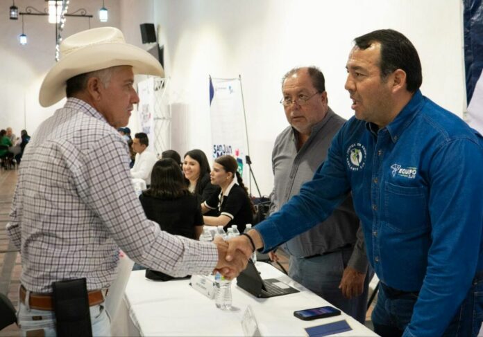 Roberto Cabrera atiende a titulares de las 83 Delegaciones y Subdelegaciones de SJR