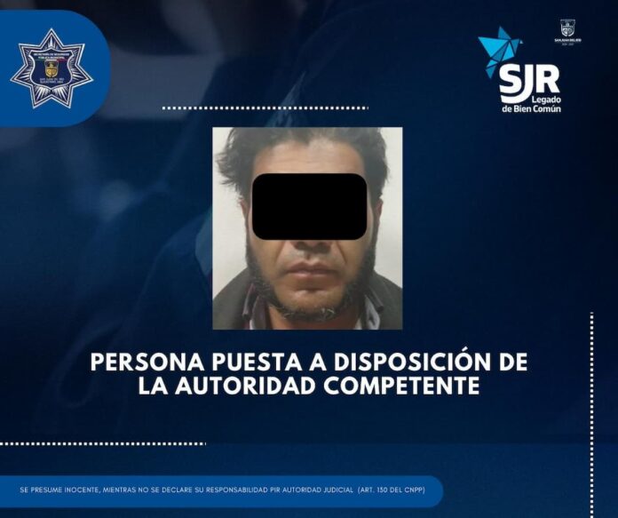 Policía Municipal detiene a persona por robo a comercio en San Juan del Río