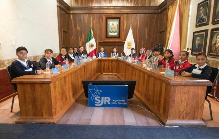 Realizan programa “Niñas y Niños en el Gobierno 2025” en San Juan del Río