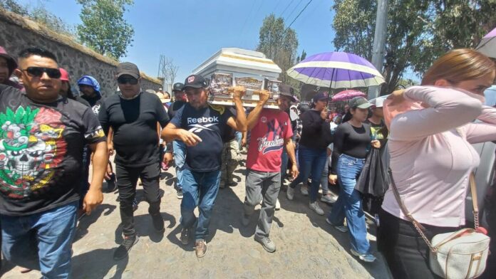 Comunidad de El Rosario da el último adiós a Germán Sánchez