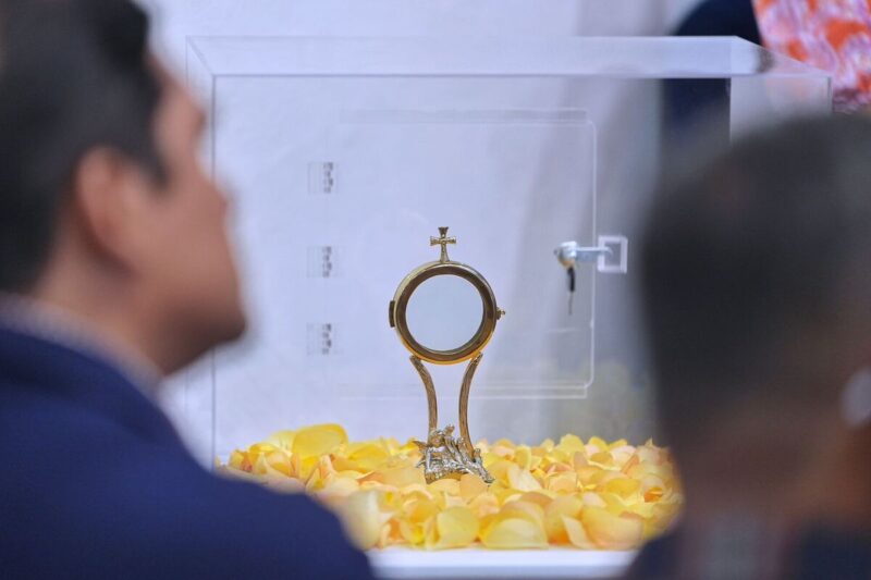 Presentan ruta "Peregrinos de la Esperanza"; Roberto Cabrera y Felifer Macías anuncian visita de reliquias
