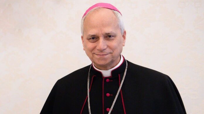 El Cardenal Robert Prevost es elegido Papa 