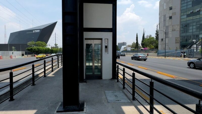 Entran en operación tres elevadores en Estación Universidad de Paseo 5 de Febrero