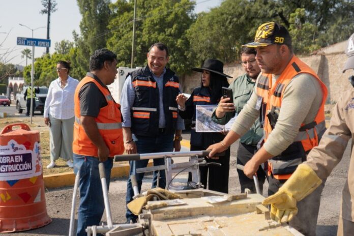 San Juan del Río inicia programa de Dignificación Vial en Bulevar Sara Pérez Romero