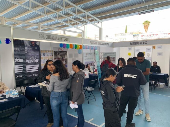 Secretaría del Trabajo impulsa empleo con Expo Empleo en Unidad Deportiva Maquio