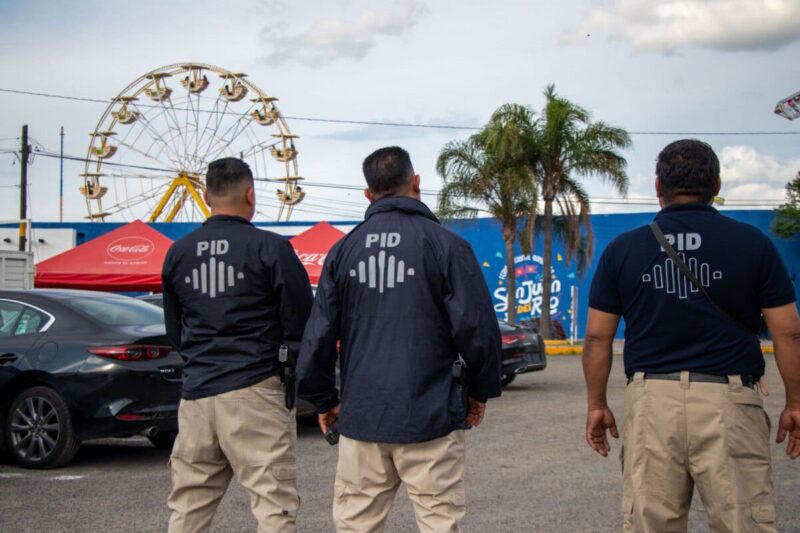 Fiscalía asegura 3 vehículos irregulares durante un operativo en Feria de San Juan del Río