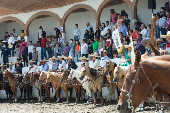 Alcalde Roberto Cabrera proponen declarar la charrería sanjuanense como patrimonio cultural inmaterial