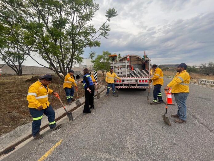 CEI supervisa conservación de carreteras ante temporada de lluvias en Querétaro