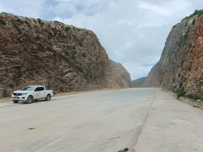 Carretera Estatal 100 reabierta tras derrumbe