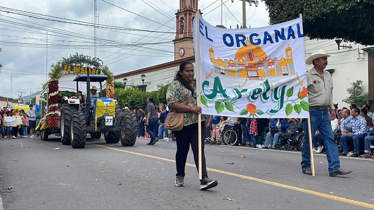 Reconocen a Blanca Arely Chávez como “Flor Más Bella del Campo 2025” en San Juan del Río