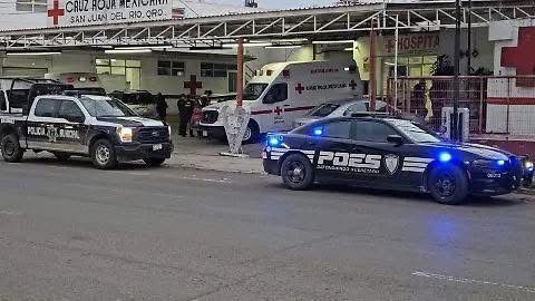Hombre armado con arma blanca amenaza a personal de Cruz Roja en San Juan del Río