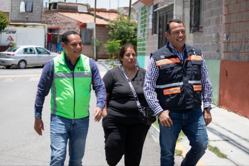 Roberto Cabrera realiza supervisión de mantenimiento de luminarias en La Paz, SJR