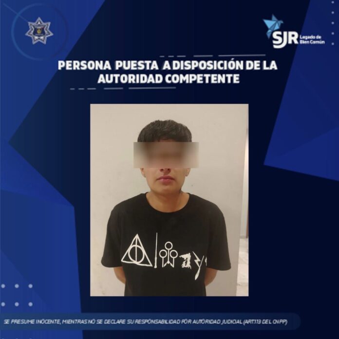 Policía de SJR detiene a sujeto por robo a farmacia en Colonia Centro