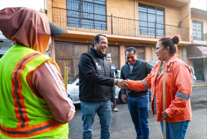 Cabrera Valencia supervisa acciones en Infonavit San Isidro y Río San Juan