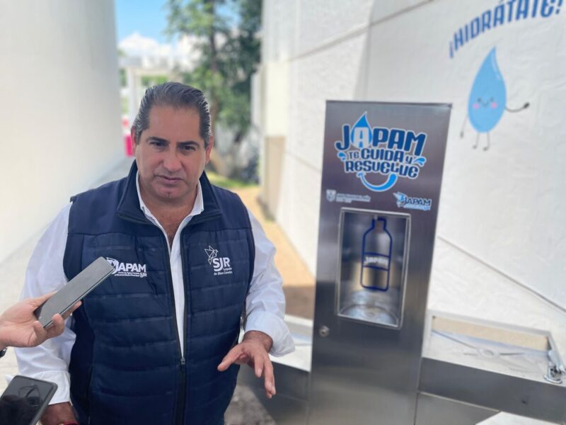 Japam invierte en acceso gratuito al agua con bebederos públicos en San Juan del Río