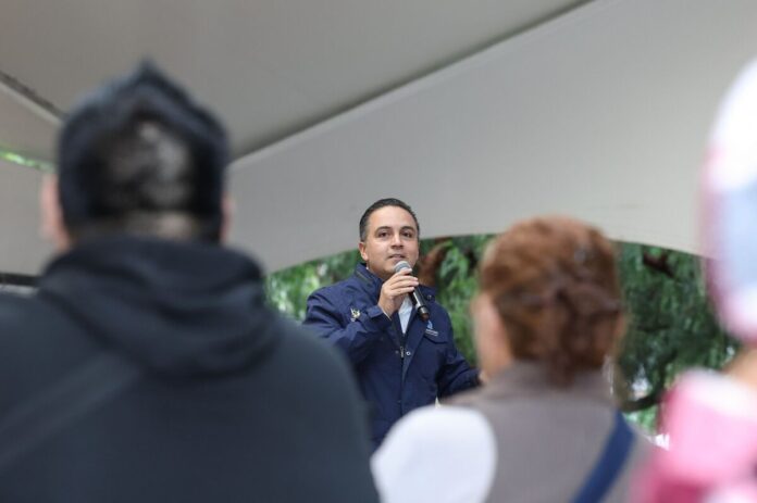 Eric Gudiño y alcalde de San Juan del Río con reunión de trabajo pendiente