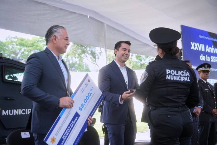 Felifer Macías encabeza el 27 aniversario de la SSPM de Querétaro