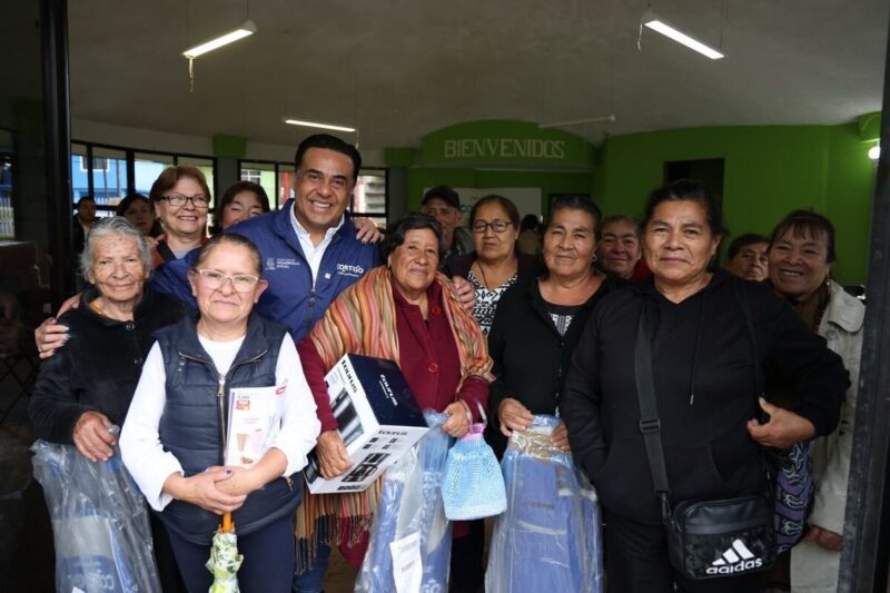 SEDESOQ visita Club del Adulto Mayor en San Joaquín