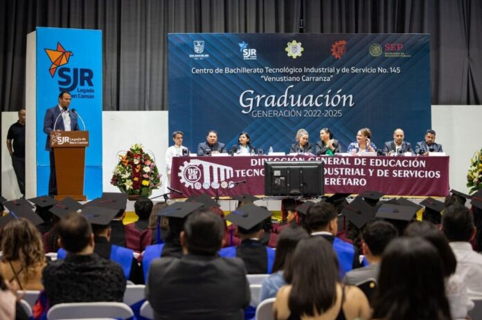 La educación es prioridad en San Juan del Río, afirma Roberto Cabrera