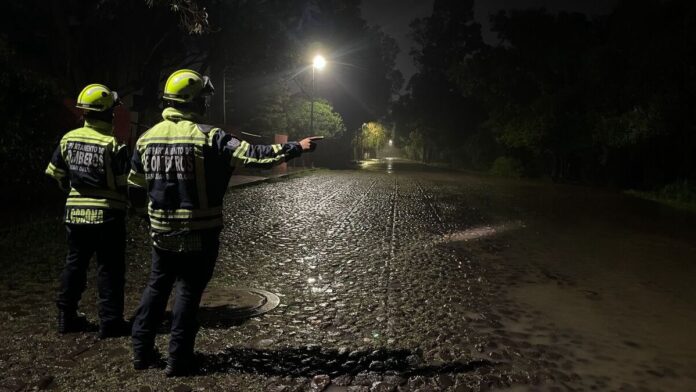Movilización en San Juan del Río por alerta de crecida en el río