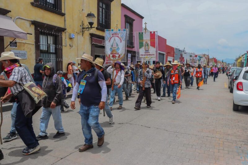 Recibe San Juan del Río a miles de hombres en la 135 Peregrinación de Querétaro al Tepeyac