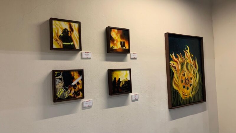 Inauguran exposición pictórica en homenaje a Bomberos de San Juan del Río