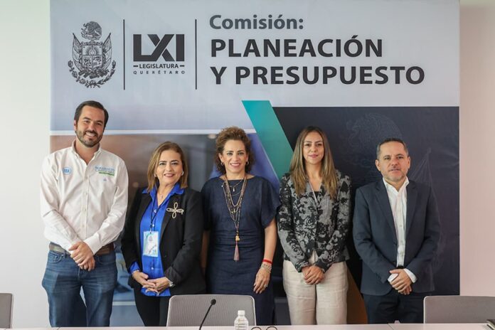 Donan predio en San Juan del Río a Fundación Chabely
