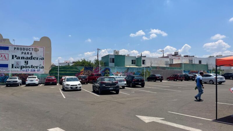Investigarán presunto cobro ilegal de estacionamiento en el Mercado Juárez