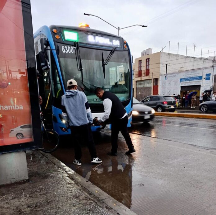 Lluvias dañan 33 unidades de Qrobus; 3 con afectaciones graves