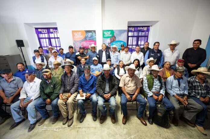 Agradece Roberto Cabrera a Mauricio Kuri por apoyo recibido al campo de San Juan del Río