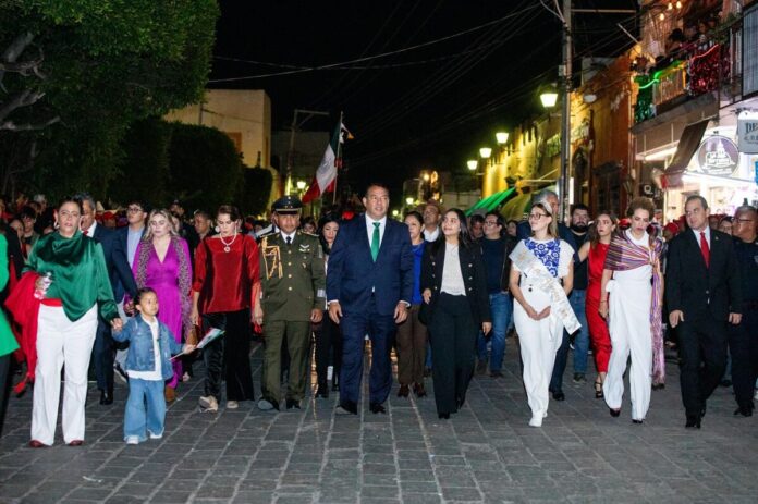 Celebra San Juan del Río Grito de Independencia