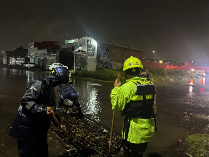 Gobernador Mauricio Kuri hace llamado a no tirar basura tras encharcamientos por lluvias