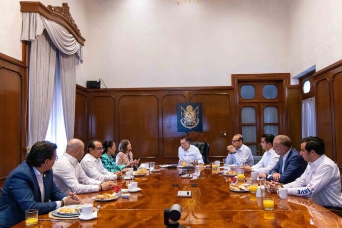 Gobierno de Querétaro fortalece lazos con cámaras empresariales locales