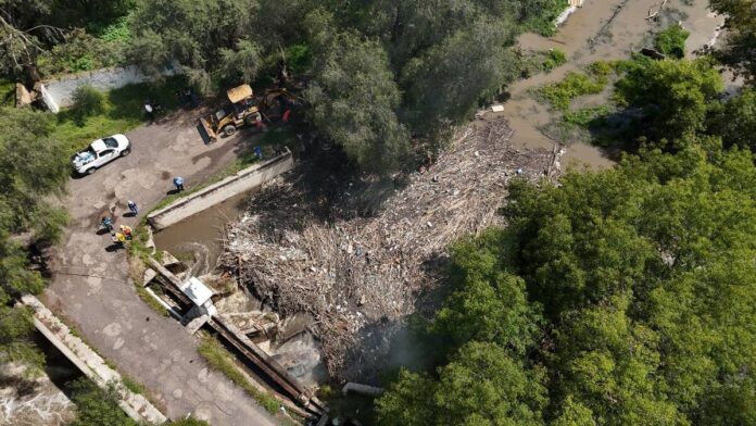 Retiran más de 80 toneladas de basura del río San Juan en San Juan del Río