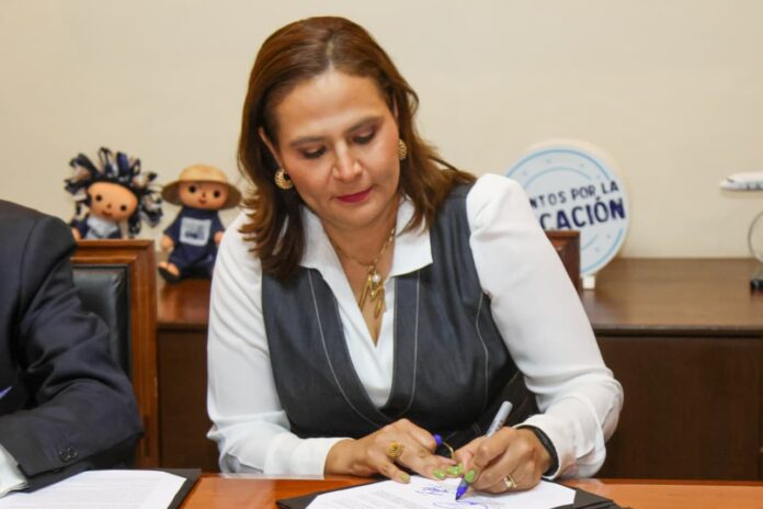 SEDEQ firma convenio con la Universidad de la Rioja para ofrecer descuentos educativos