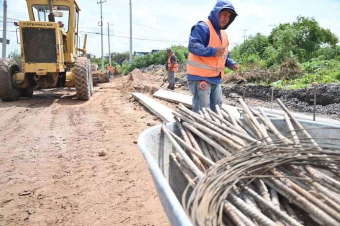 Supervisa CEI avance de obra en Prados del Mirador