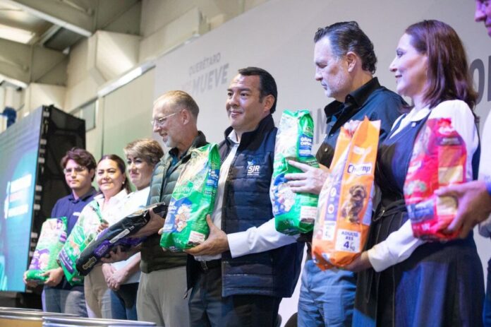 UTSJR recolecta 2.7 toneladas de alimento en 