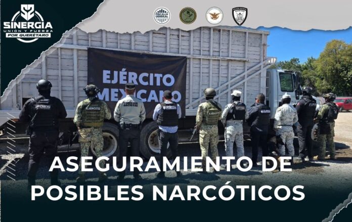Aseguran camión tipo torton con 71 paquetes de posible cocaína en la carretera 57